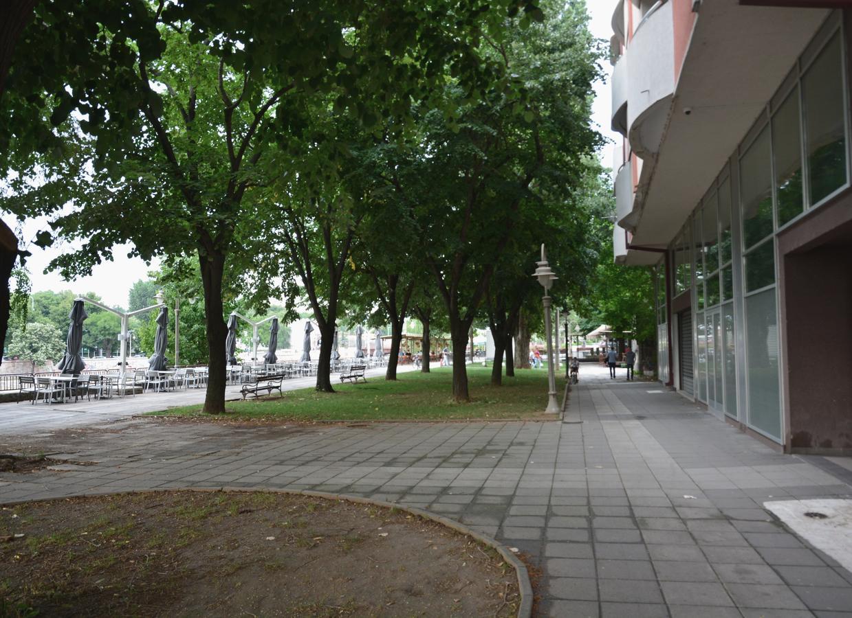 Trident Apartments 2 Nis Bagian luar foto